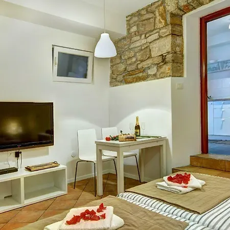 Apartman Amfiteatar Franko Pula Exteriör bild